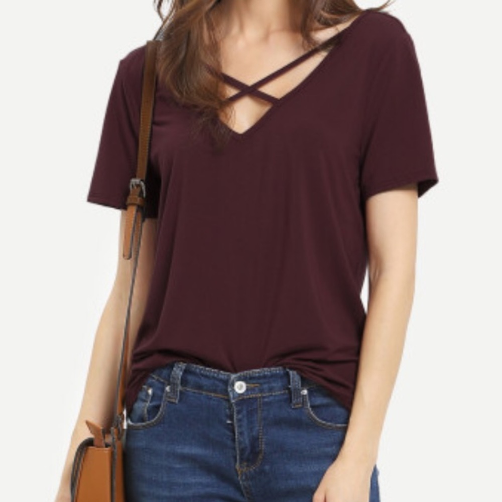 Criss cross maroon casual t-shirt